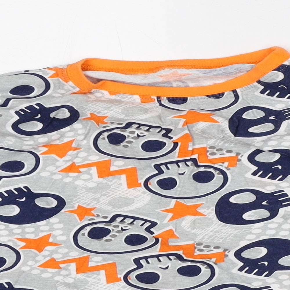 Preworn Boys Grey Geometric Cotton Pullover T-Shirt Size 8-9 Years Crew Neck - Skull