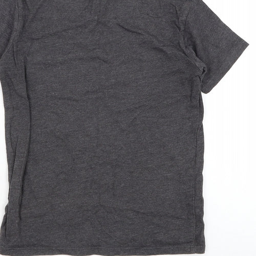 Preworn Boys Grey Polyester Basic T-Shirt Size S Round Neck Pullover - Las Vegas