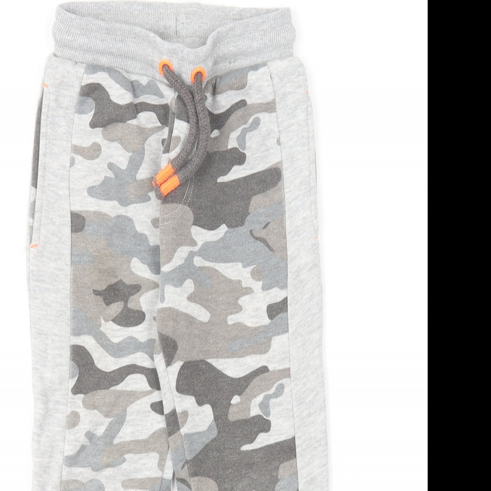 F&F Boys Grey Camouflage Cotton Jogger Trousers Size 4-5 Years Regular