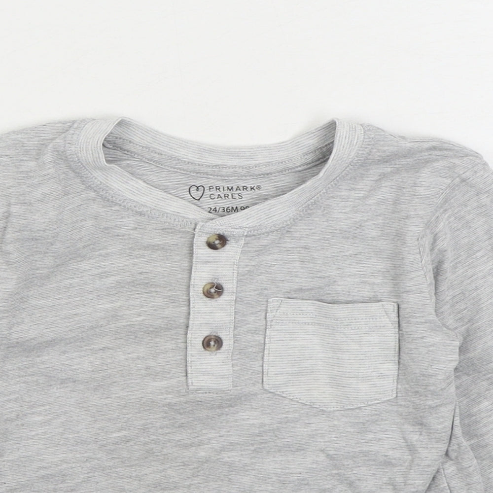 Primark Boys Grey Cotton Basic T-Shirt Size 2-3 Years Round Neck Pullover