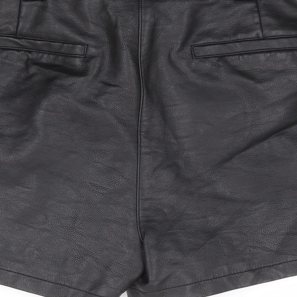 New Look Womens Black Polyurethane Hot Pants Shorts Size 12 L4 in Regular Zip