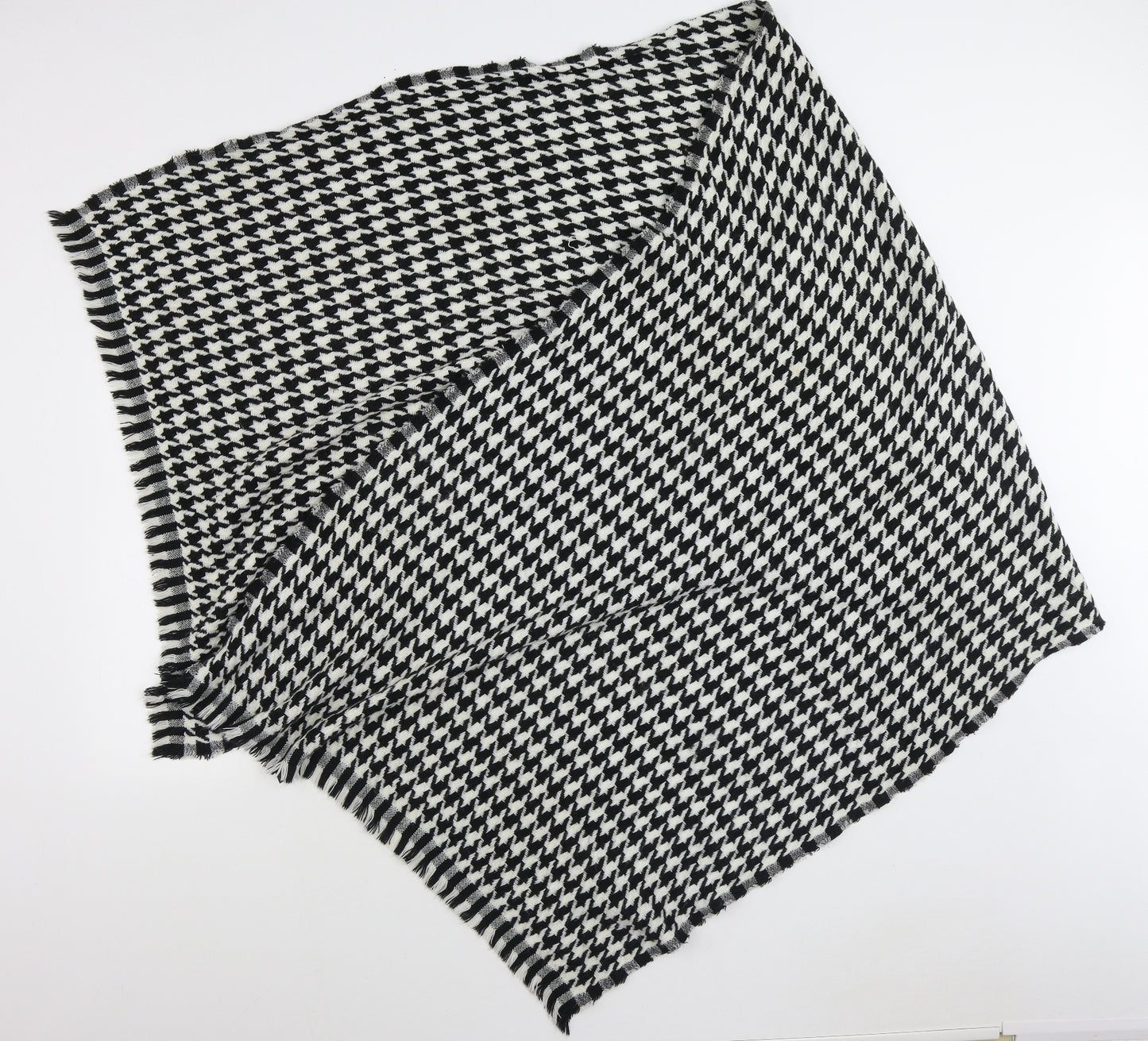 Primark Womens Beige Geometric Acrylic Scarf - Houndstooth