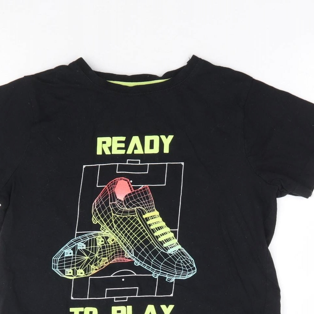 Primark Boys Black Cotton Basic T-Shirt Size 8-9 Years Crew Neck Pullover - Football