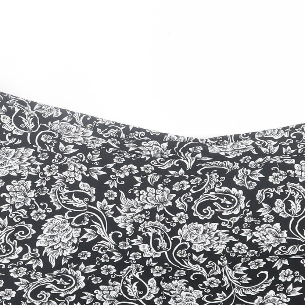 Peacocks Womens Black Paisley Viscose Paperbag Shorts Size 12 L3 in Regular Pull On - Black & White