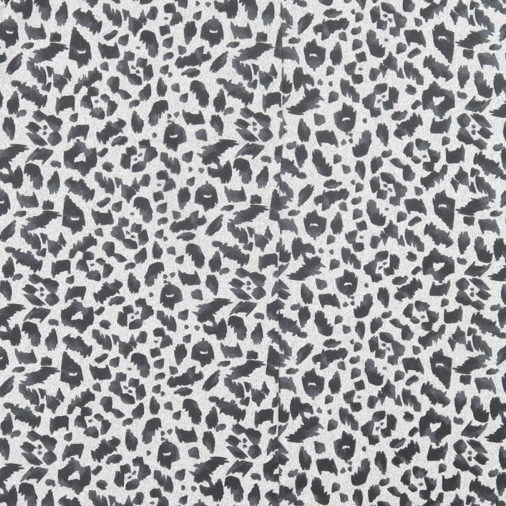 New Look Womens Grey Animal Print Polyester Basic T-Shirt Size 20 Crew Neck - Leopard Print
