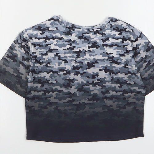 Holyfield Girls Grey Camouflage Polyester Cropped T-Shirt Size 8-9 Years Round Neck Pullover