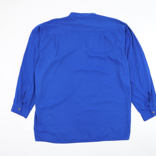 A Mans Womens Blue Polyester Basic Button-Up Size L Round Neck