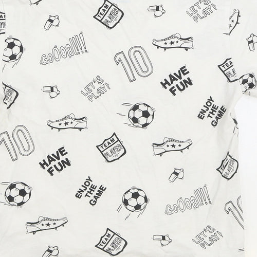 Primark Boys White Geometric 100% Cotton Basic T-Shirt Size 4-5 Years Round Neck Pullover - Football Print