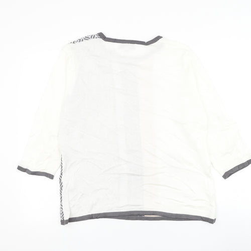BASSINI Womens White Round Neck Geometric Acrylic Pullover Jumper Size M - Flower