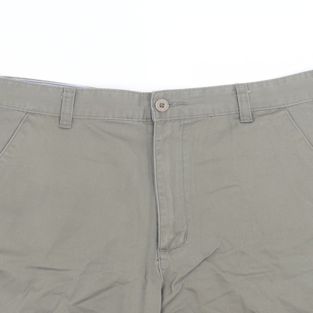 Easy Mens Green Cotton Chino Shorts Size 36 in L9 in Regular Button