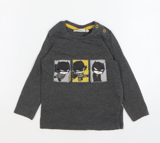 Front view of Batman boys’ grey cotton basic t-shirt, size 24, months round neck snap