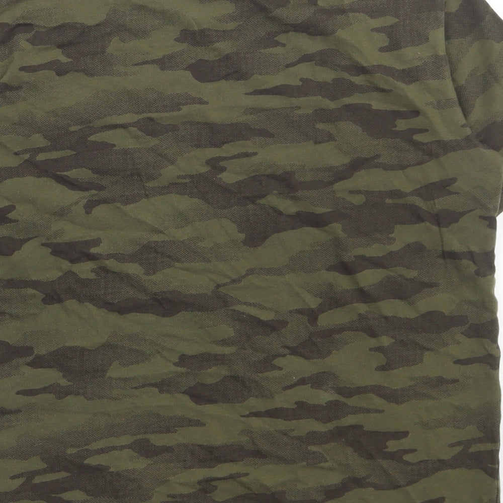 Preworn Boys Green Camouflage Polyester Basic T-Shirt Size 10-11 Years Round Neck Pullover
