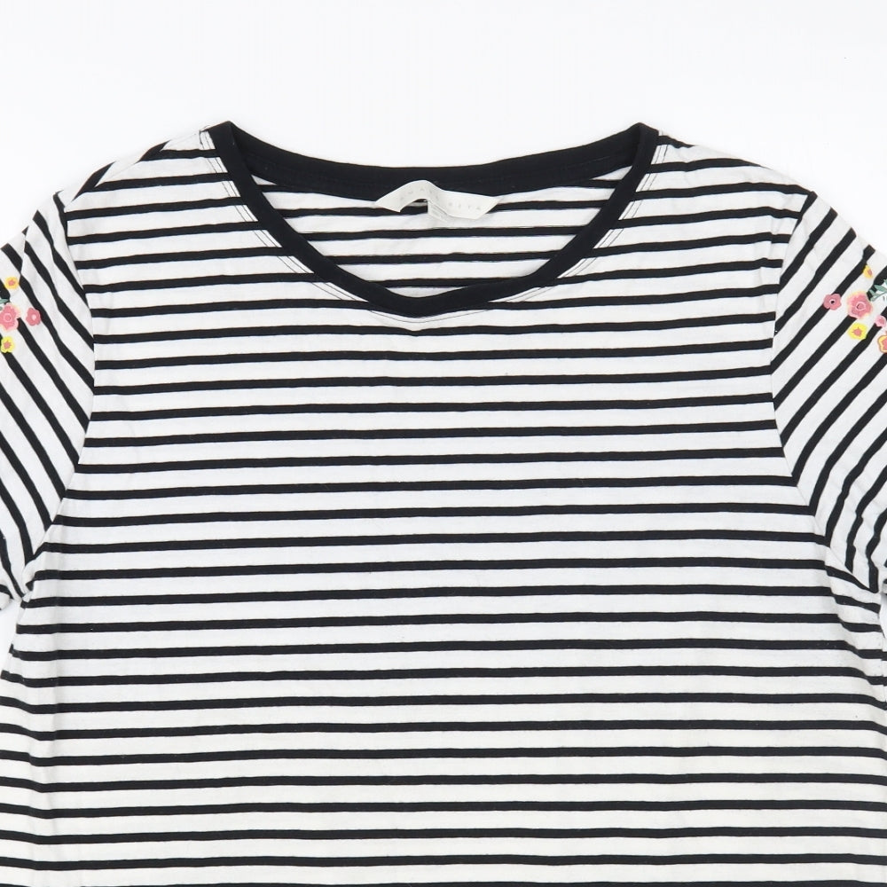Amara Reya Womens White Striped Cotton Basic T-Shirt Size 14 Round Neck - Flower Detail
