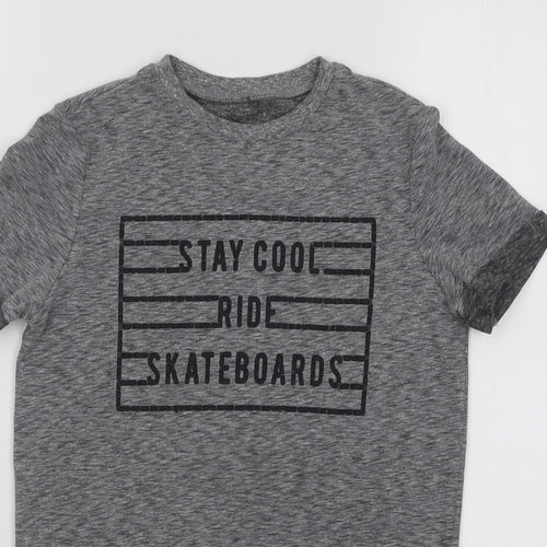 F&F Boys Grey Cotton Basic T-Shirt Size 7-8 Years Round Neck Pullover - Stay Cool Ride Skateboards