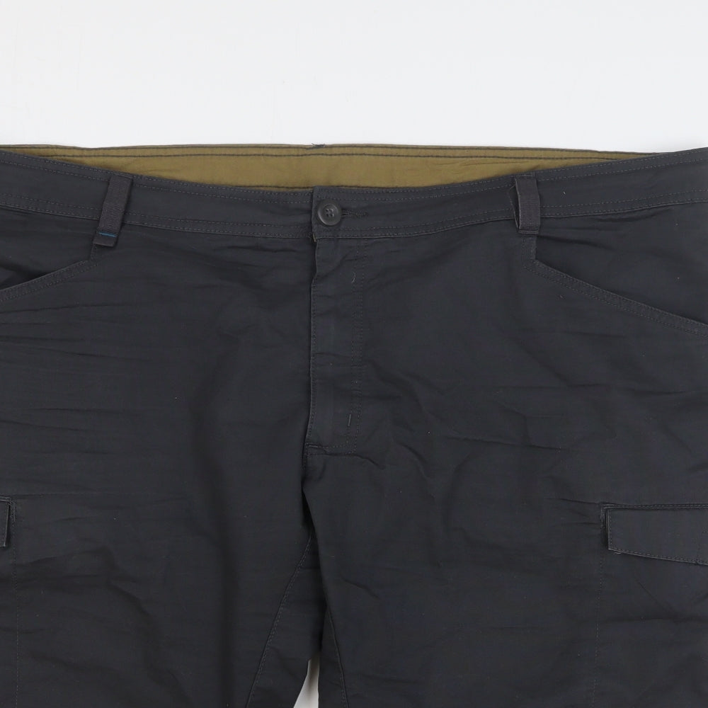 Quechua Mens Grey Polyester Cargo Shorts Size 2XL L16 in Regular Button