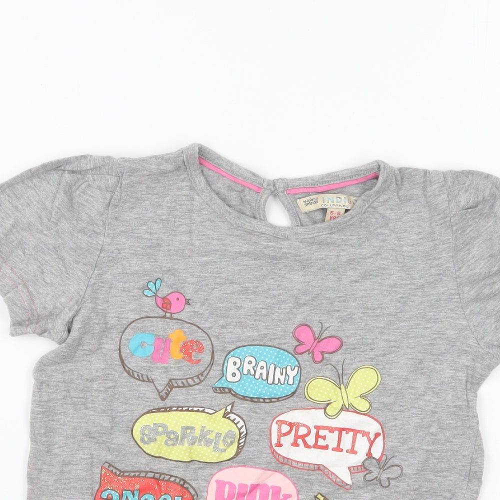 Marks and Spencer Girls Grey Cotton Basic T-Shirt Size 5-6 Years Round Neck Pullover - Slogan