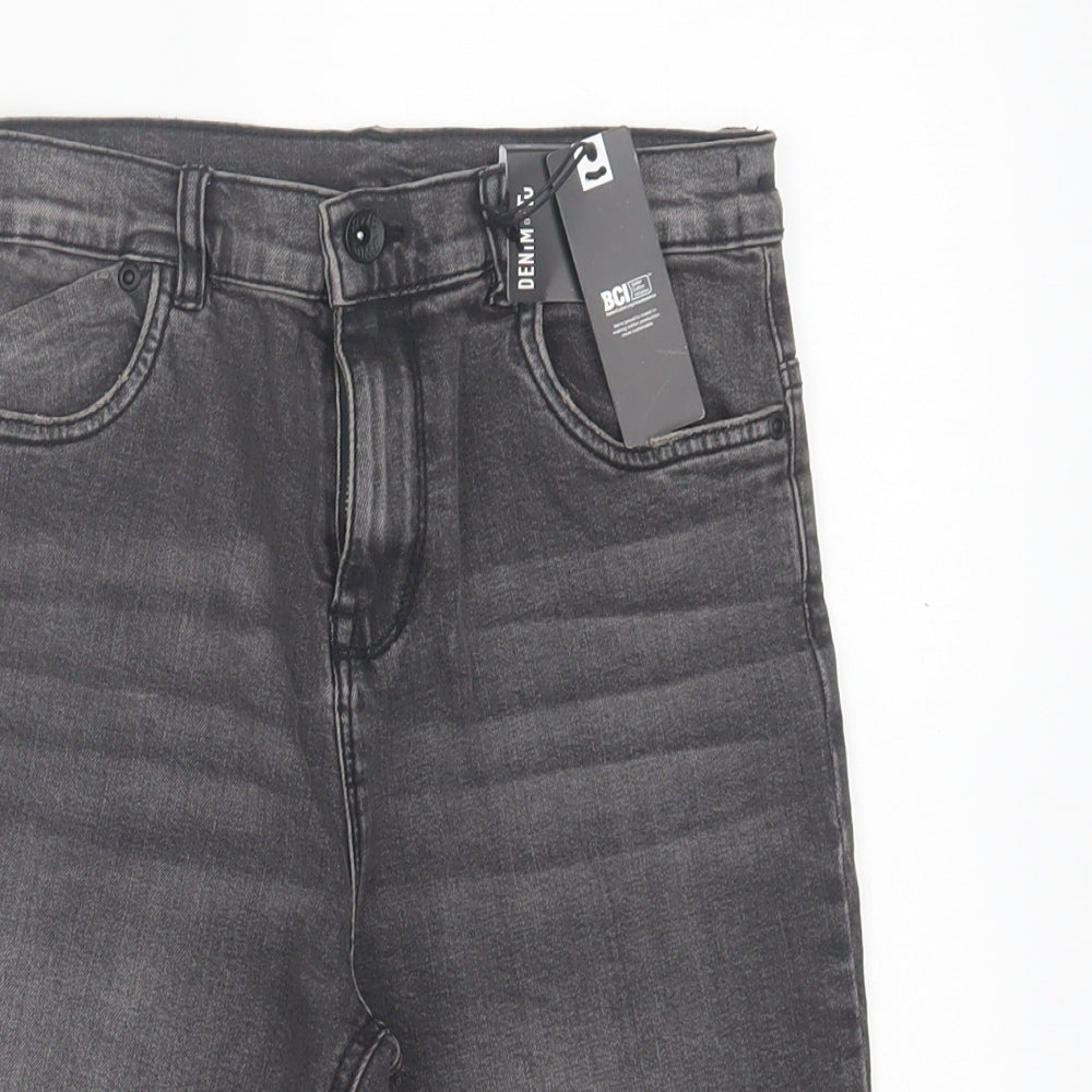 TU Boys Black Cotton Bermuda Shorts Size 11 Years Slim Buckle