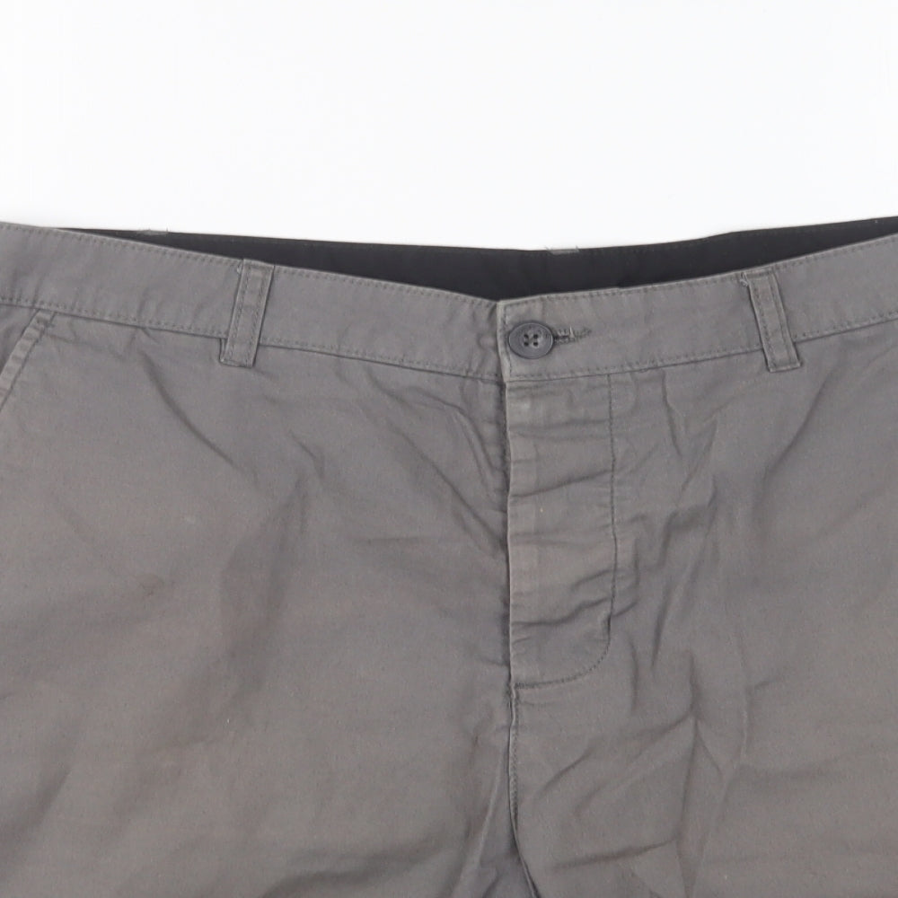 H&M Mens Grey Cotton Chino Shorts Size 32 in L9 in Regular Button