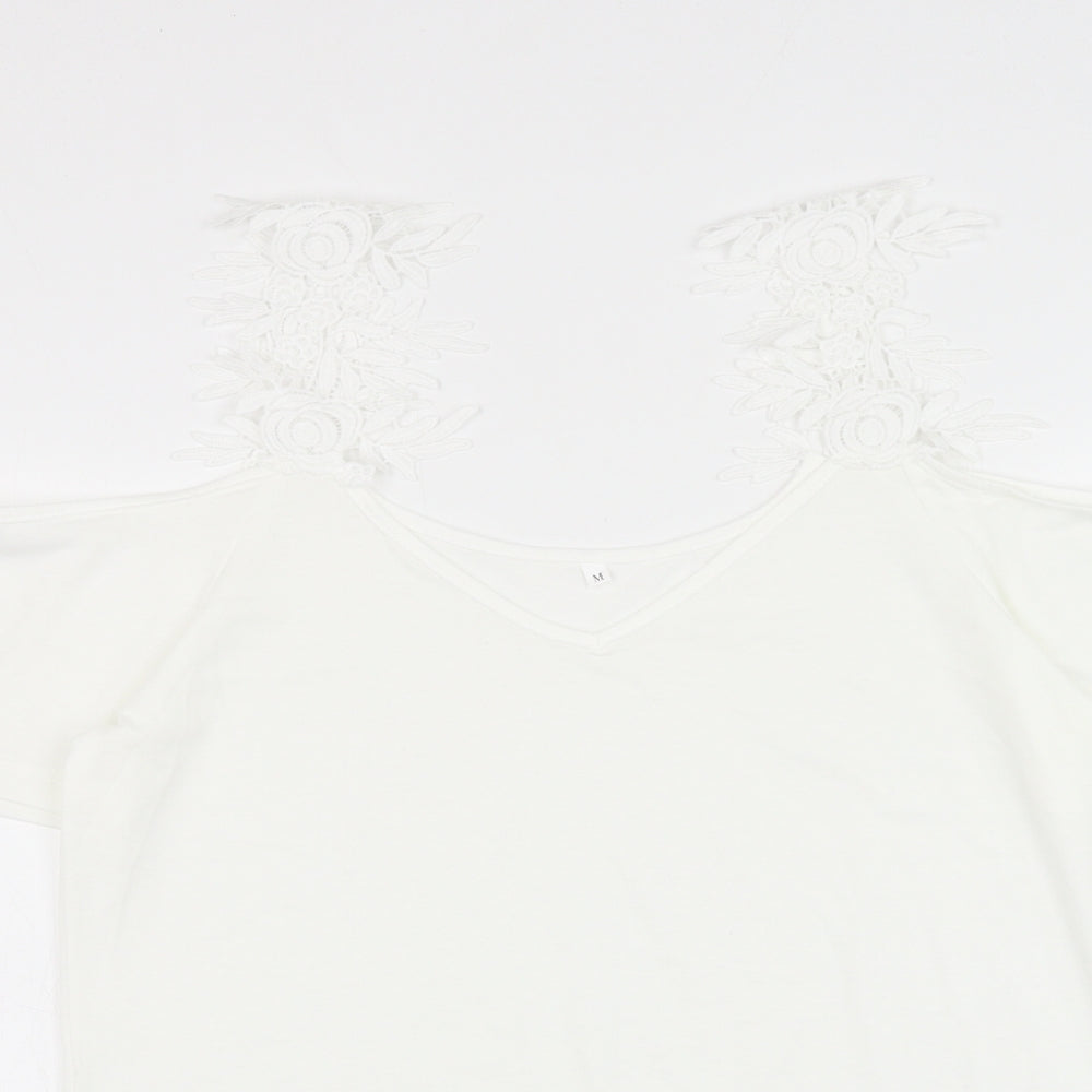 Preworn Womens White Polyester Basic Blouse Size M V-Neck - Crochet Cold Shoulder
