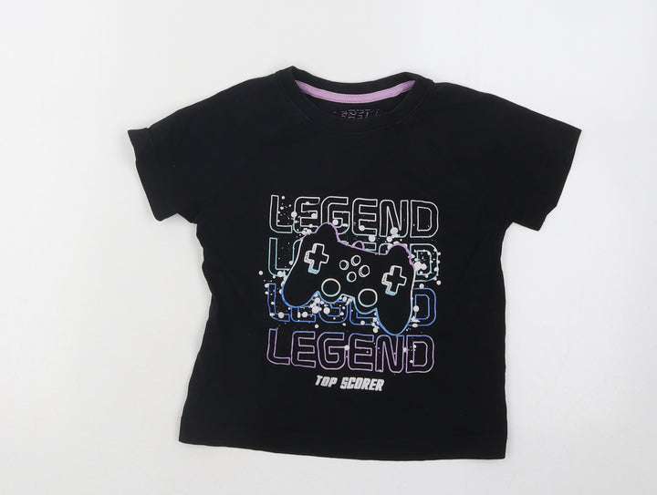 Preworn Boys Black Cotton Basic T-Shirt Size 4-5 Years Round Neck Pullover - Legend