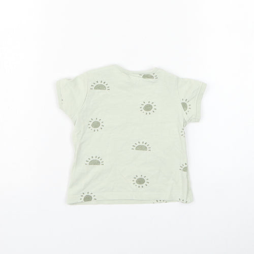 Primark Boys Green Geometric Cotton Basic T-Shirt Size 6-9 Months Round Neck Button - Sun