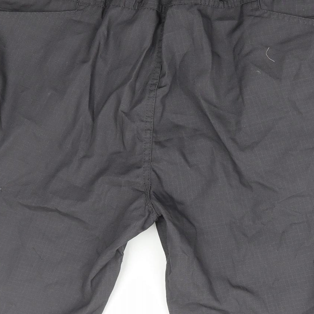 Preworn Mens Grey Cotton Cargo Shorts Size 3XL L10 in Regular Button