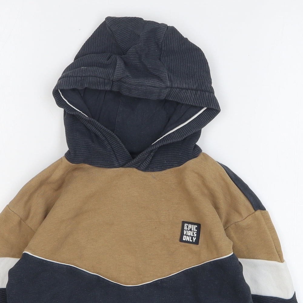 Nutmeg Boys Multicoloured Colourblock Cotton Pullover Hoodie Size 6-7 Years Pullover