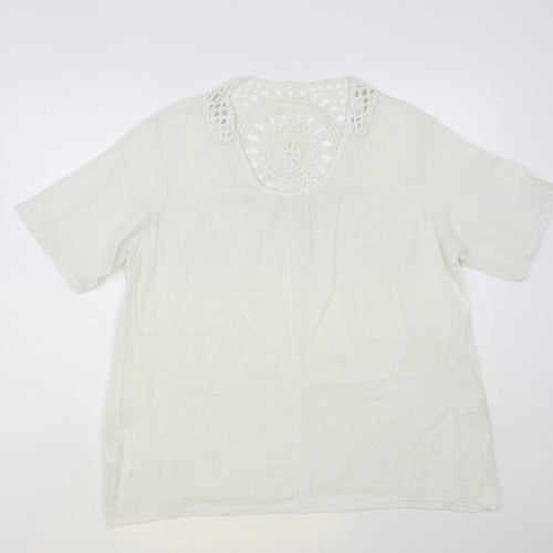 Preworn Womens White Cotton Basic Blouse Size L Scoop Neck