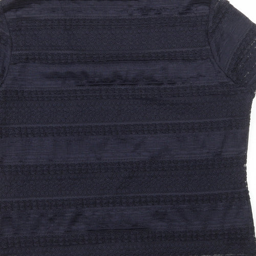 Preworn Womens Blue Polyester Basic T-Shirt Size L Scoop Neck - Lace Detail