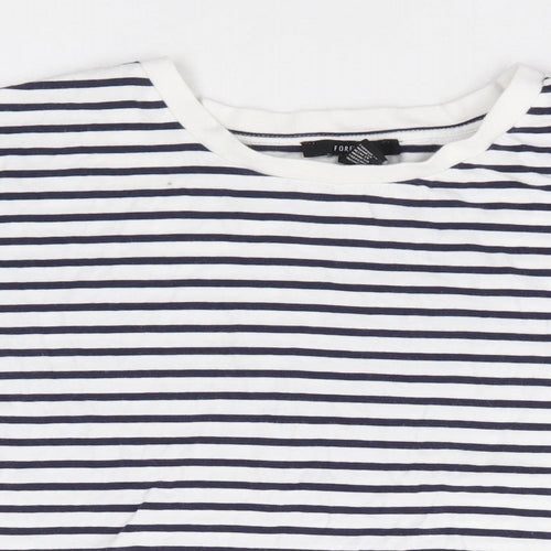 FOREVER 21 Womens Blue Striped 100% Cotton Cropped T-Shirt Size S Round Neck - Floral Embroidery Trim