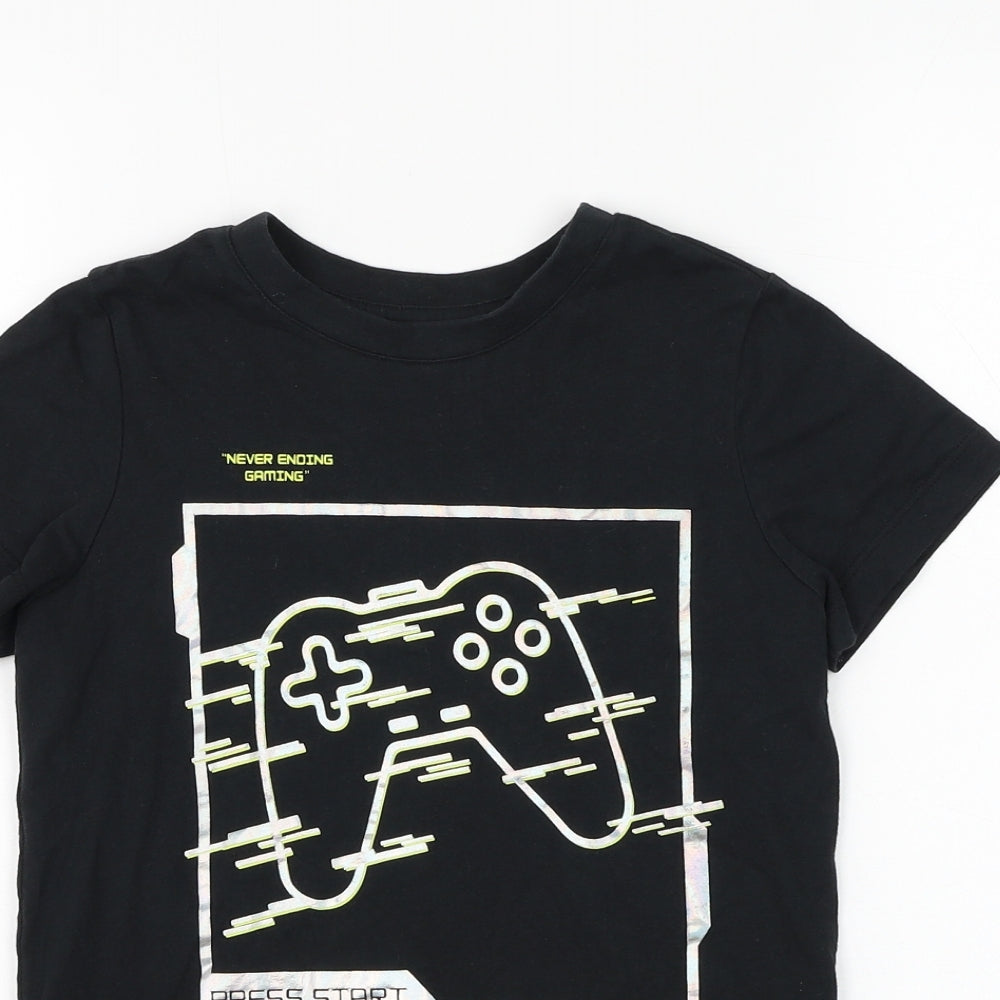 Nutmeg Boys Black Cotton Basic T-Shirt Size 7-8 Years Round Neck Pullover - Gaming