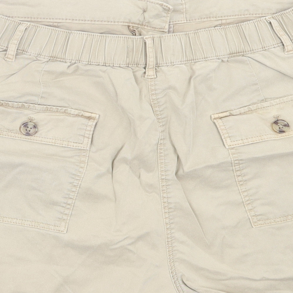 Marks and Spencer Womens Beige Lyocell Chino Shorts Size 16 L3 in Regular Button