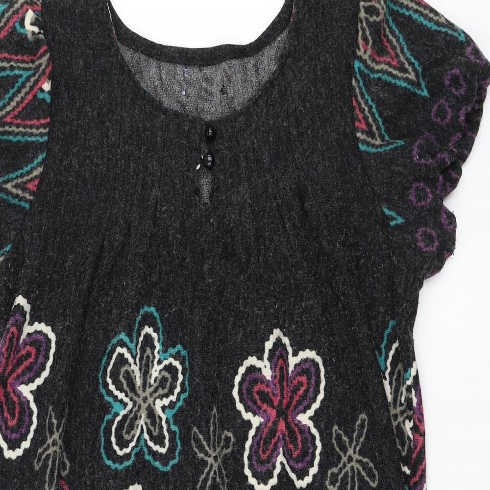 Preworn Womens Black Floral Acrylic A-Line Size M Round Neck Pullover
