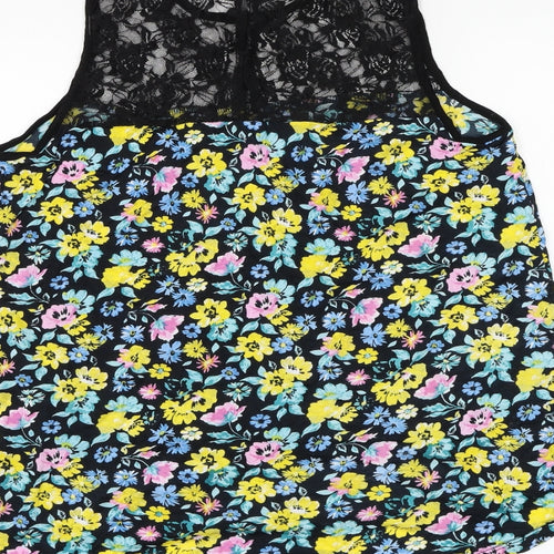 Preworn Womens Black Floral Polyester Basic Blouse Size M Round Neck - Lace Neckline