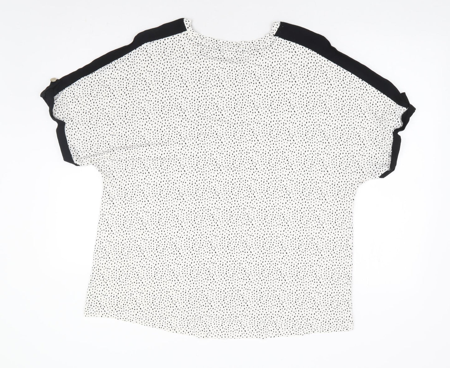 Preworn Womens White Geometric Polyester Basic T-Shirt Size L Round Neck
