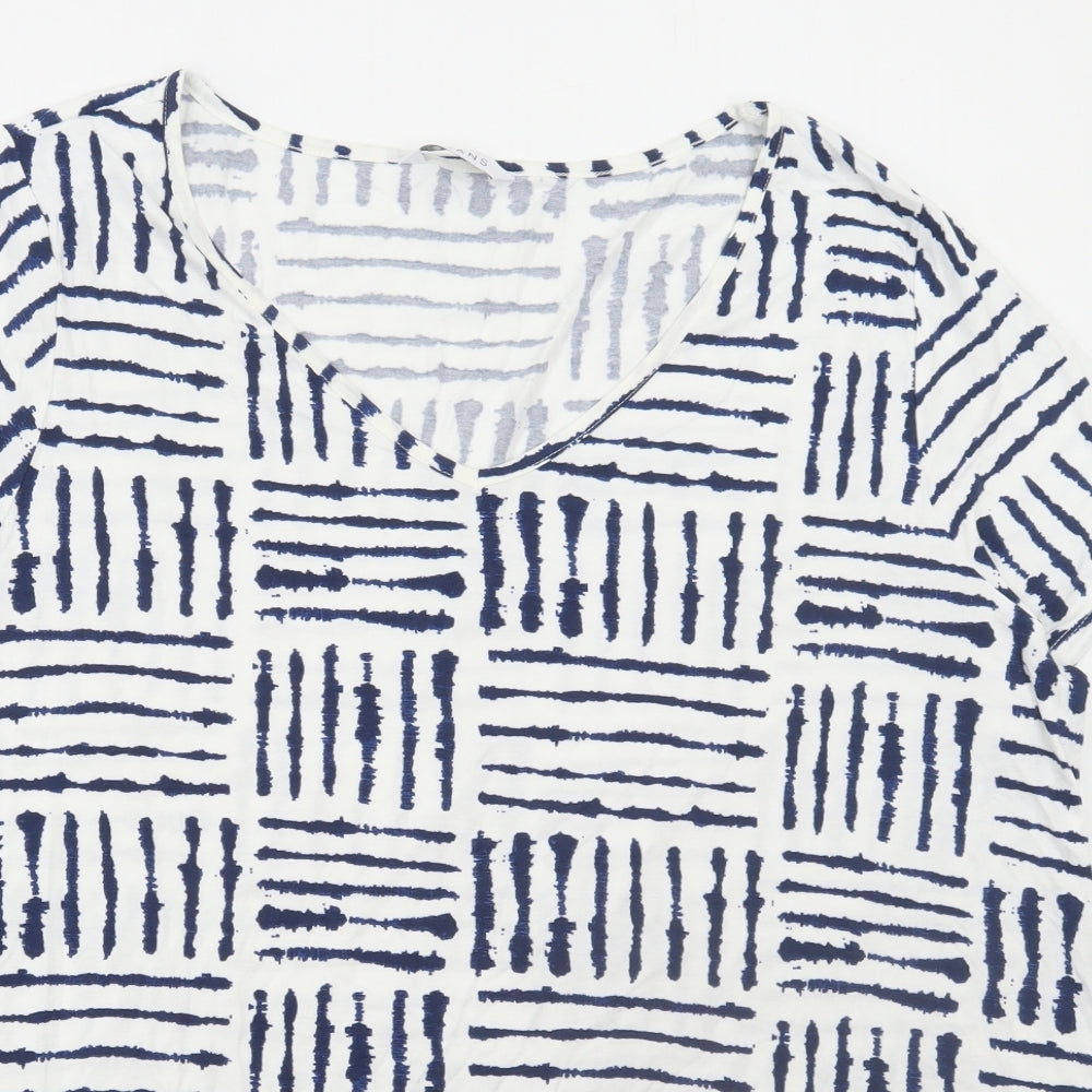 Evans Womens White Geometric Viscose Basic T-Shirt Size 22 Sweetheart