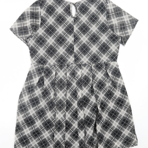 Boohoo Womens Grey Plaid Polyester A-Line Size 12 Crew Neck Button