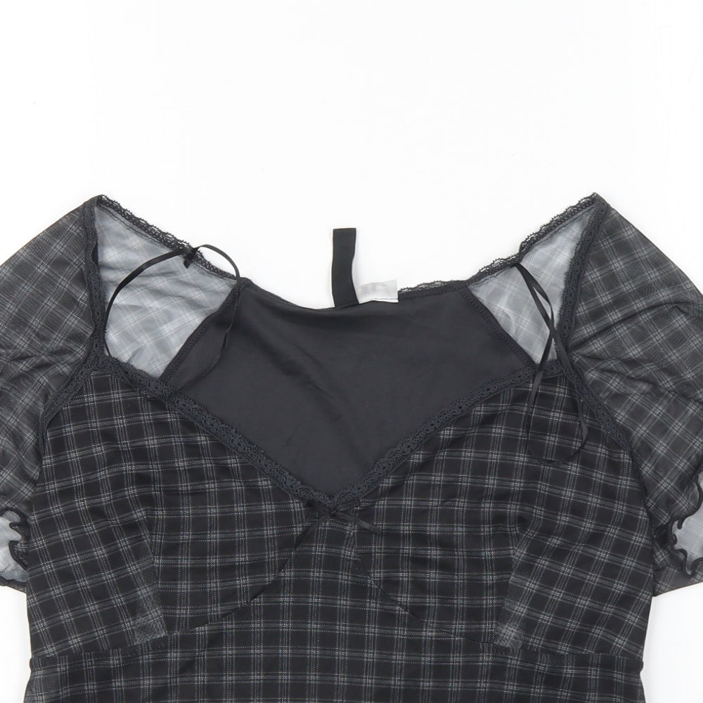 H&M Womens Grey Plaid Polyester Cropped Blouse Size M V-Neck