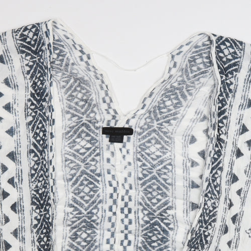 Steve Madden Womens White V-Neck Geometric Rayon Cape Jumper One Size