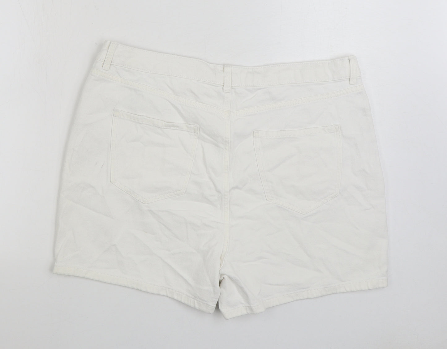 Marks and Spencer Womens White Cotton Hot Pants Shorts Size 20 L3 in Regular Zip