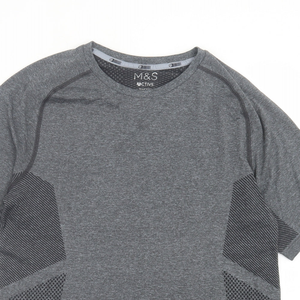 Marks and Spencer Mens Grey Polyester Basic T-Shirt Size M Crew Neck Pullover - Seamfree