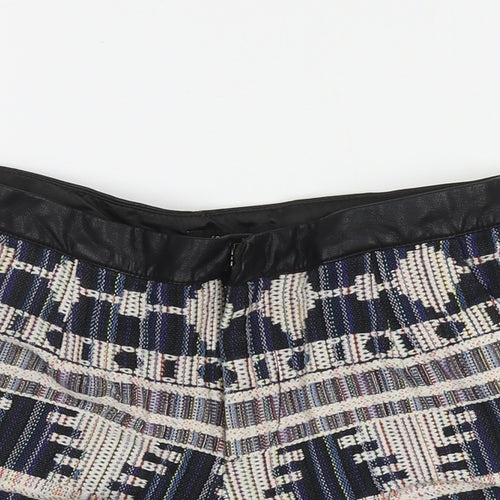 FOREVER 21 Womens Multicoloured Geometric Polyester Hot Pants Shorts Size XS L3 in Regular Zip