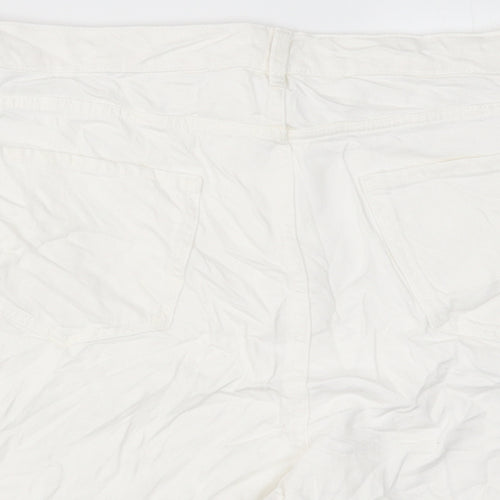 Marks and Spencer Womens White 100% Cotton Mom Shorts Size 22 L18 in Regular Zip