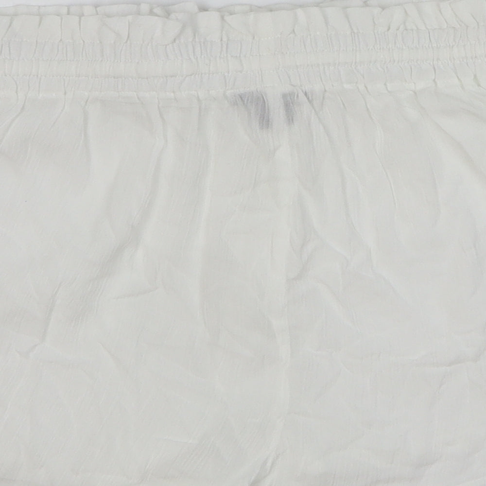 Boohoo Womens White Viscose Bermuda Shorts Size M L14 in Regular Drawstring