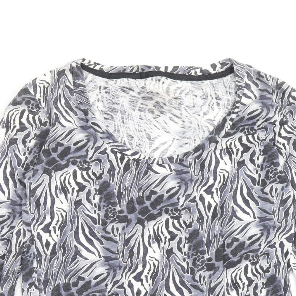 Atmosphere Womens Green Animal Print Cotton Basic T-Shirt Size 14 Scoop Neck