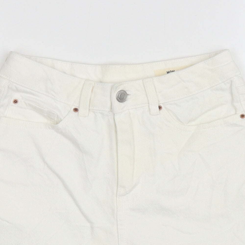 Marks and Spencer Womens White Cotton Mom Shorts Size 6 L4 in Regular Zip