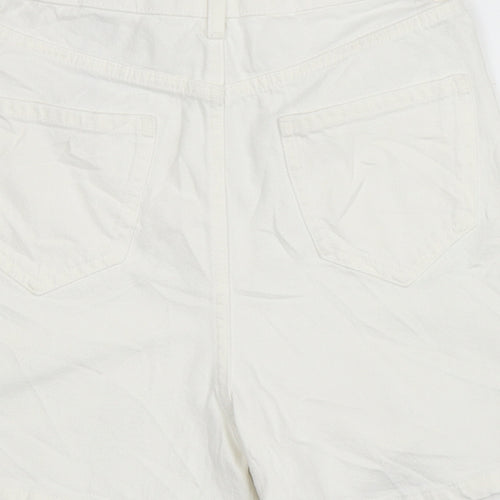 Marks and Spencer Womens White Cotton Mom Shorts Size 6 L4 in Regular Zip