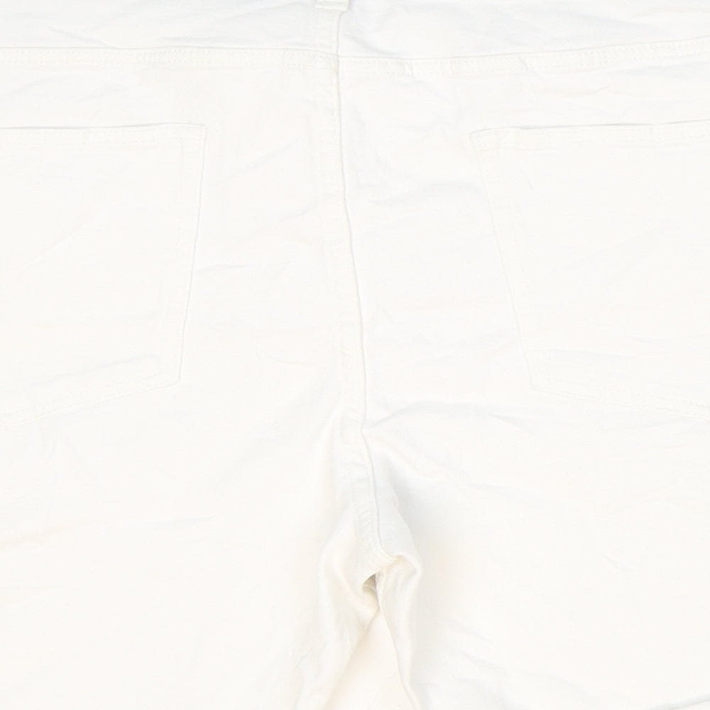 Marks and Spencer Womens White Cotton Boyfriend Shorts Size 20 Regular Zip