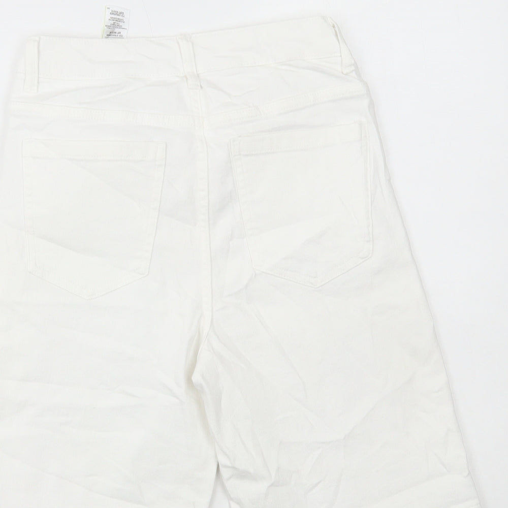 Marks and Spencer Womens White Cotton Boyfriend Shorts Size 6 L10 in Regular Button