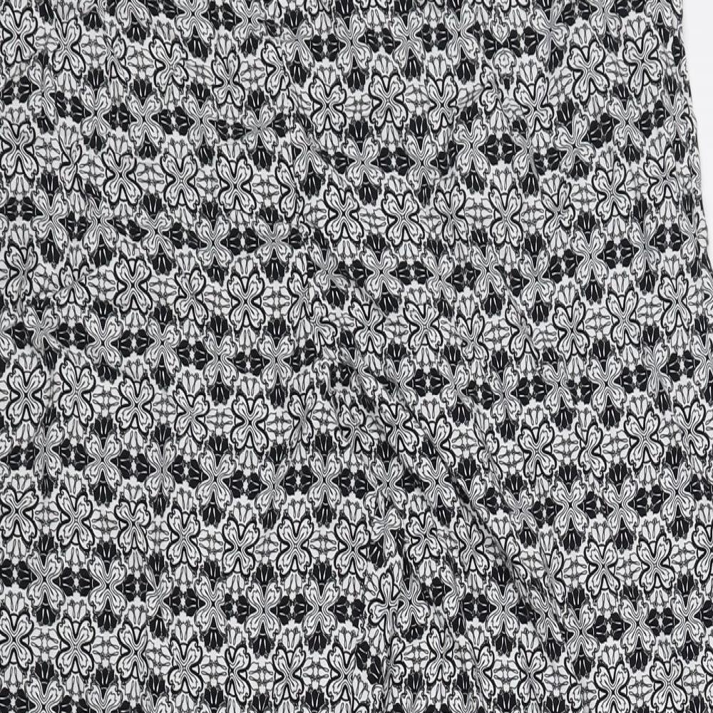 Papaya Womens Black Geometric Viscose Bloomer Trousers Size 16 L25.5 in Regular